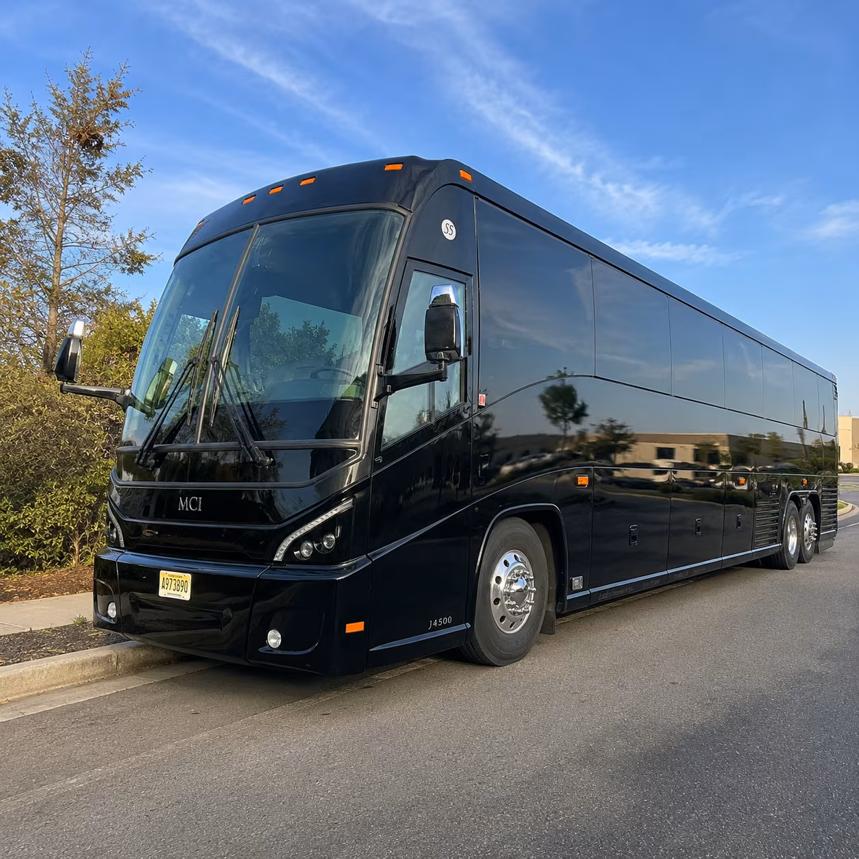 we help you compare every bus type available for rialto employee transportation